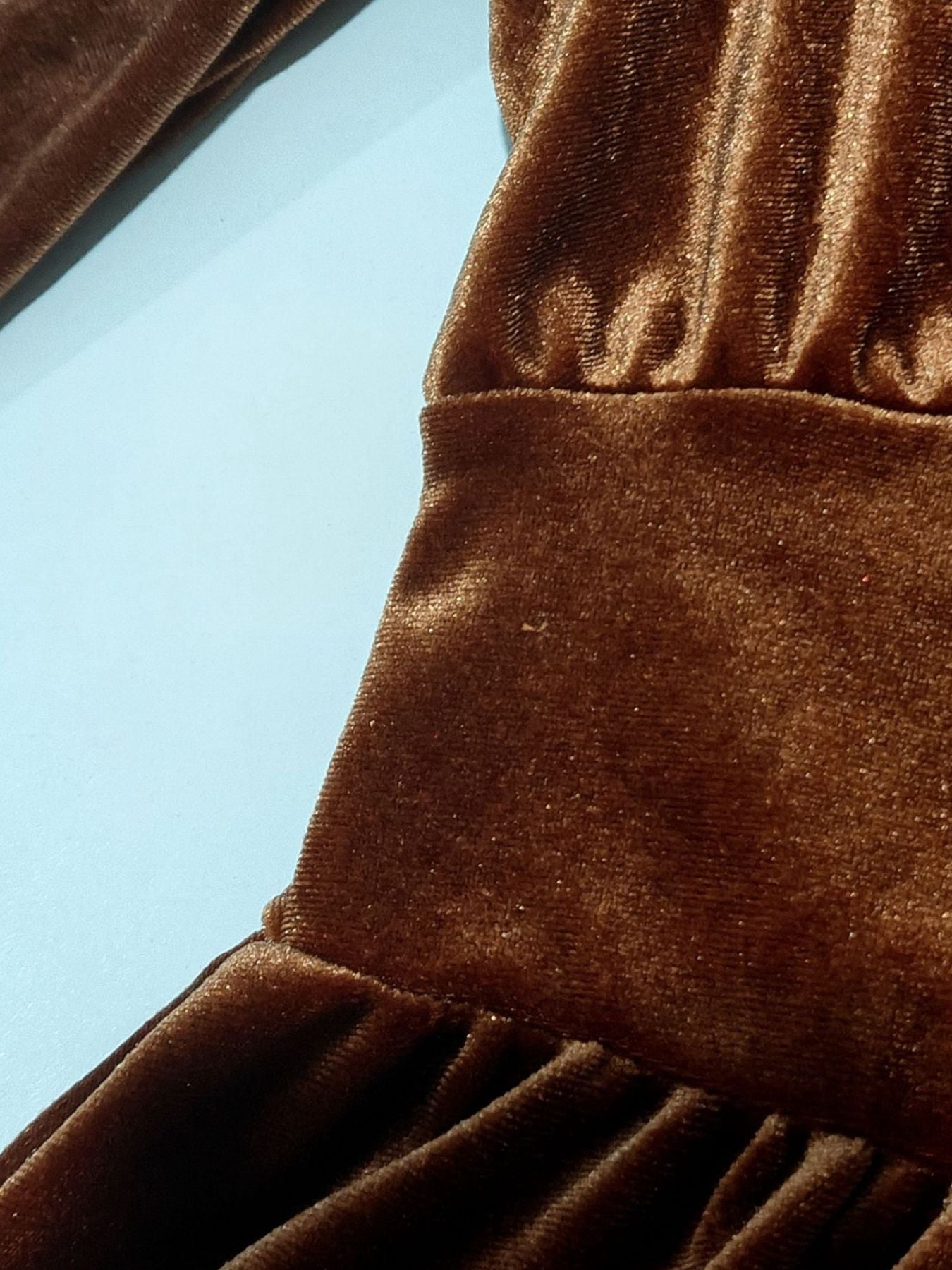 8e83c8dc-f84a-4f2e-8f13-677b44221966-Max